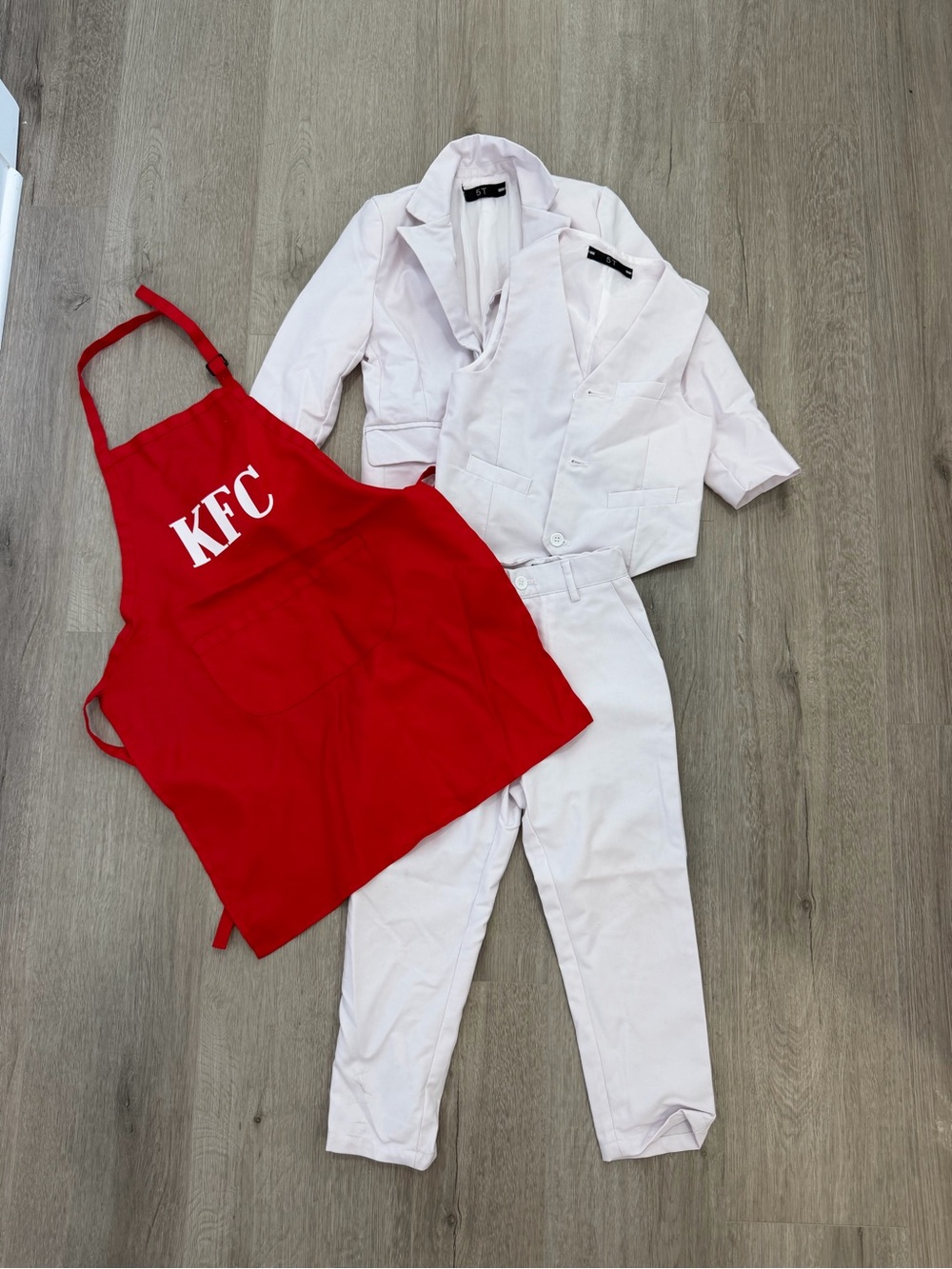 Colonel Sanders Red Apron with White Kids Blazer & Pants Set.. Size 5t